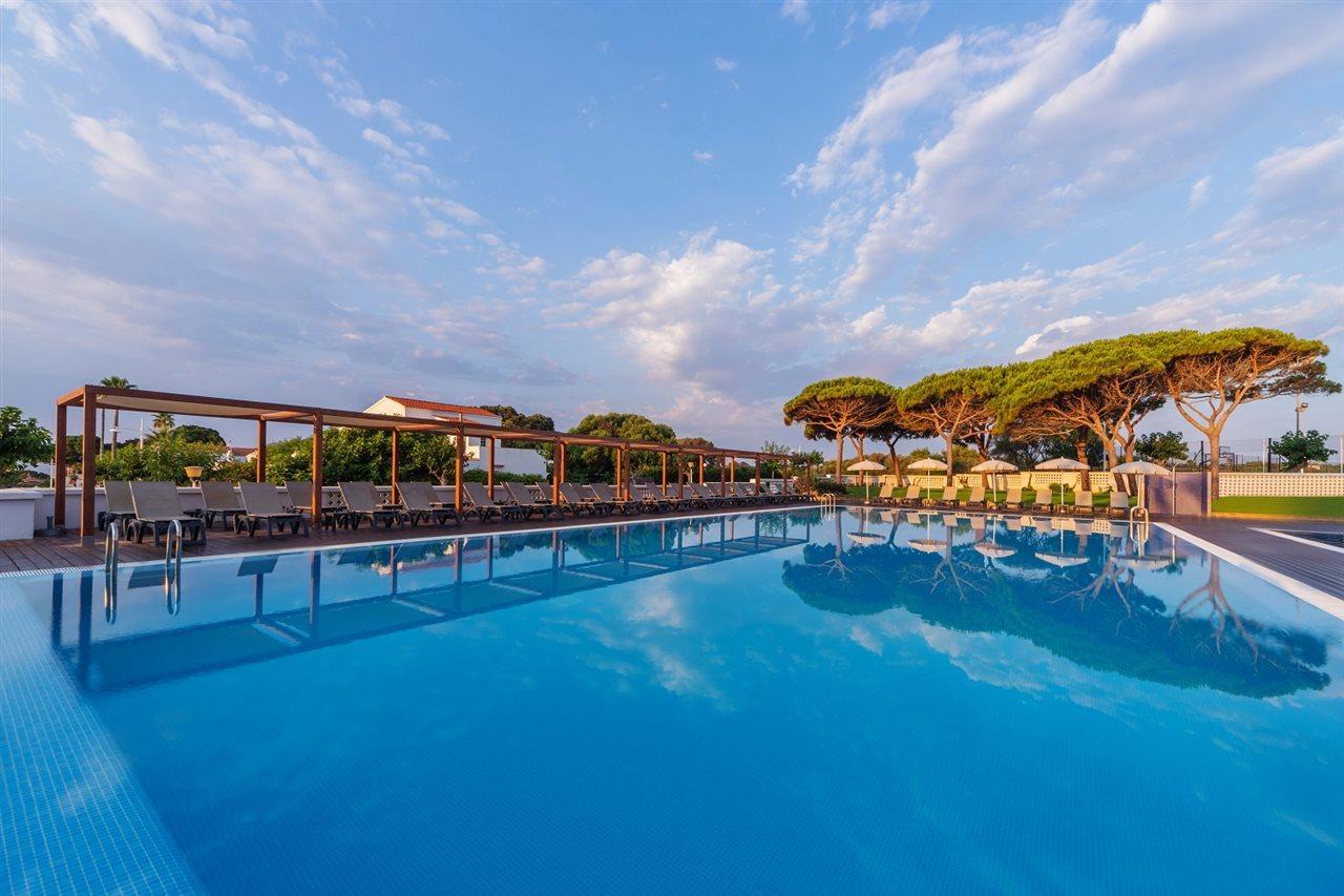 Alua Illa De Menorca Hotel S'Algar Exterior photo