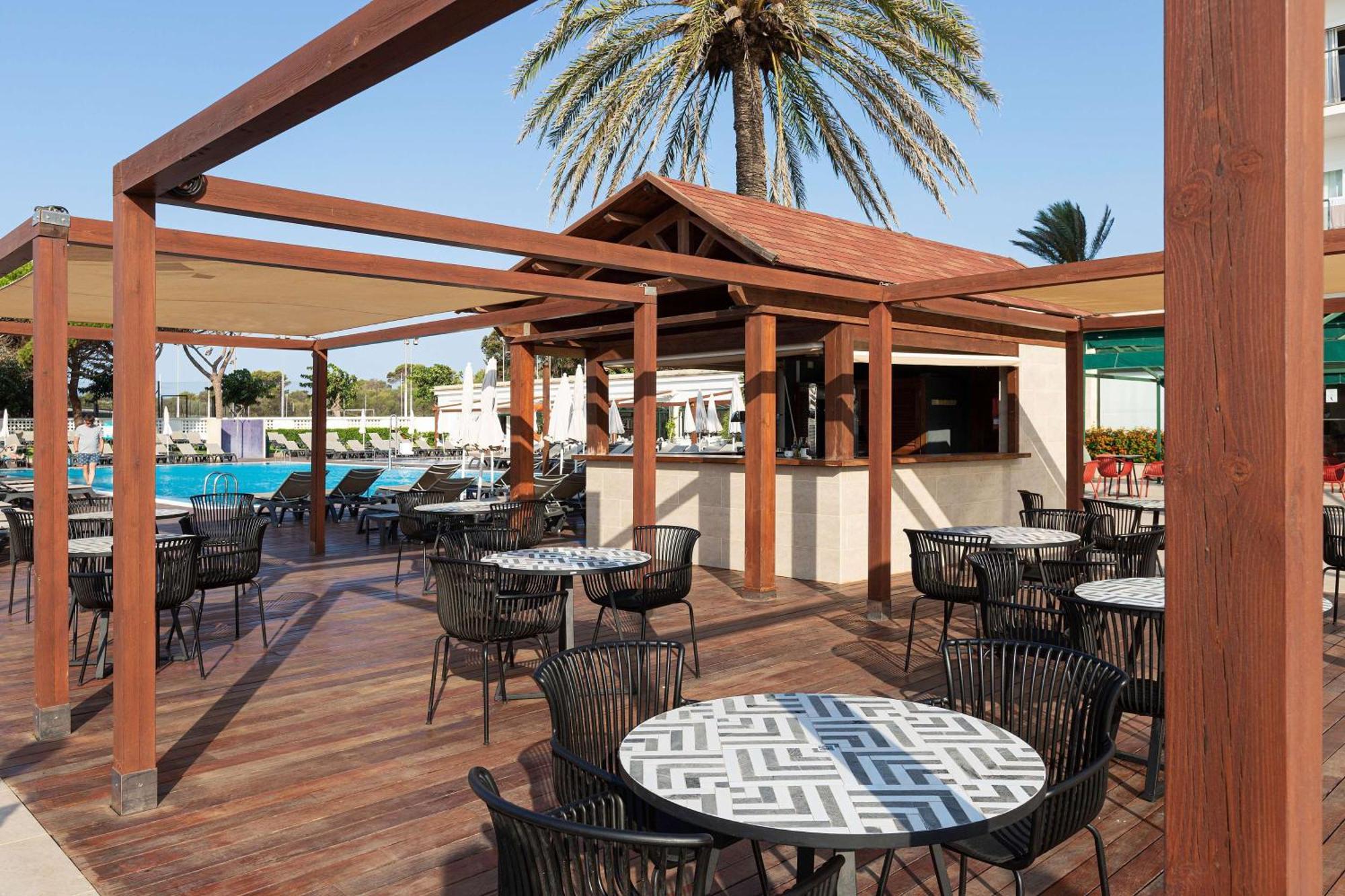 Alua Illa De Menorca Hotel S'Algar Exterior photo